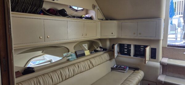 Sea Ray 330EC Express Cruiser 1999 - Image 13